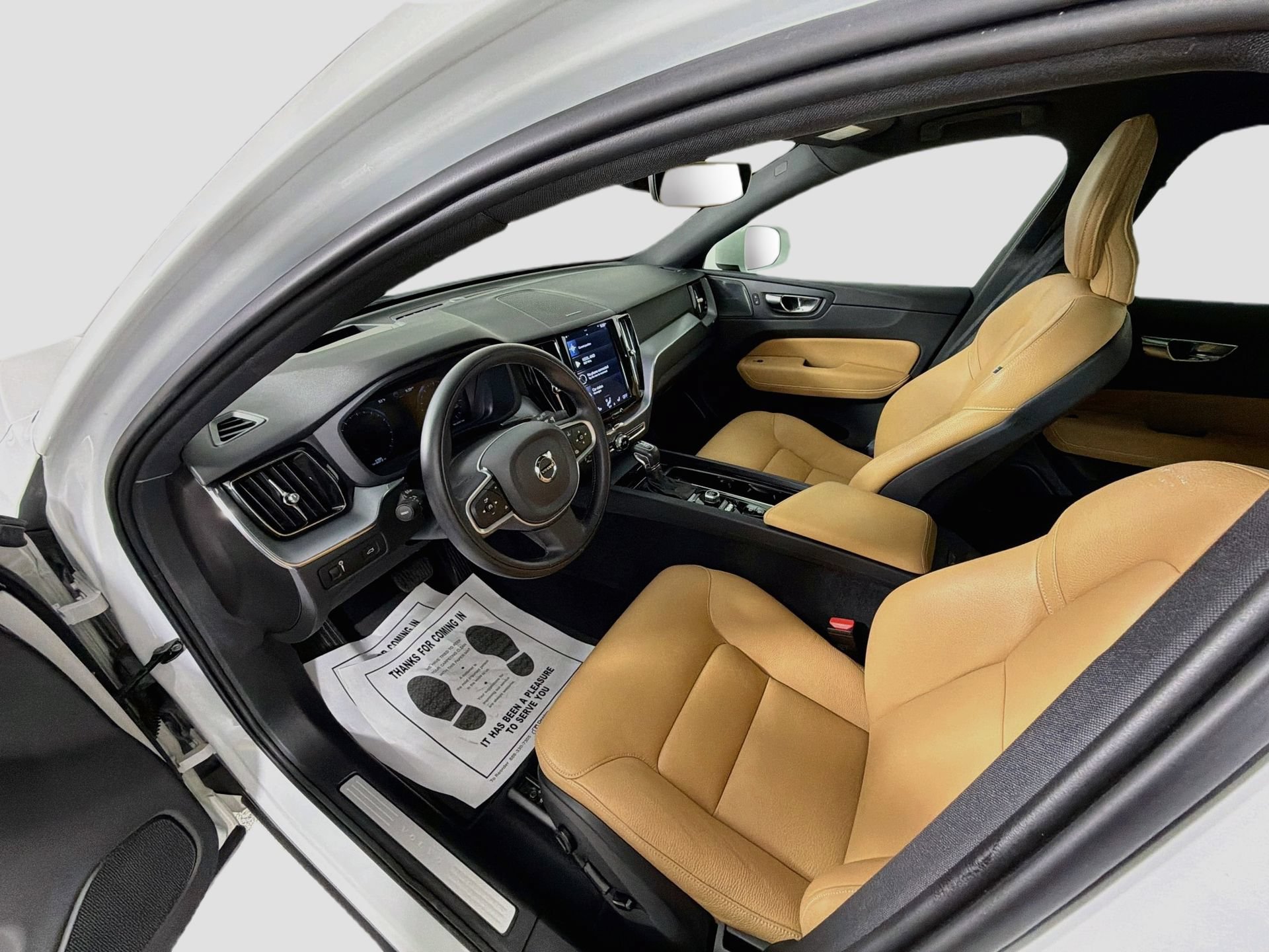 Used 2020 Volvo XC60 T5 Momentum w/ Protection Package Premier AWD/4WD image 22