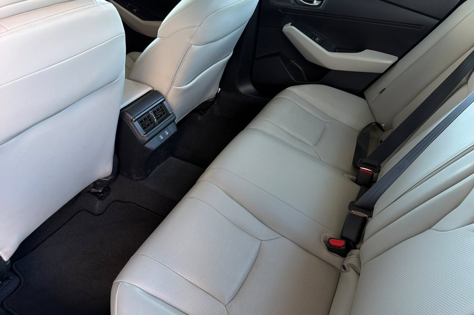 Used 2023 Honda Accord EX-L image 14