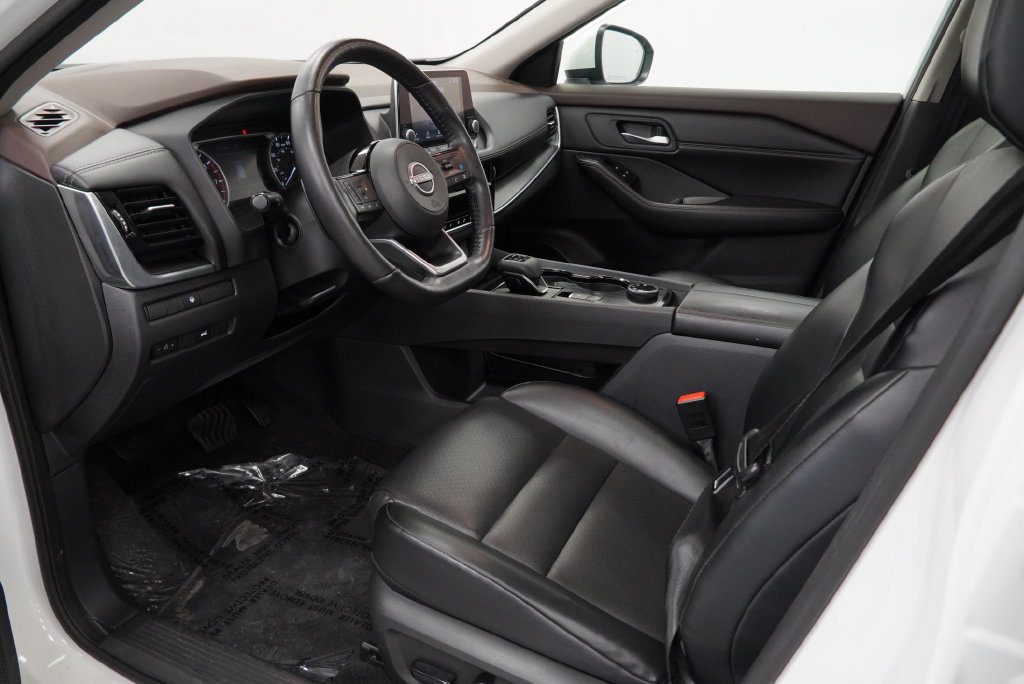 Used 2023 Nissan Rogue SV w/ SV Premium Package AWD/4WD image 13