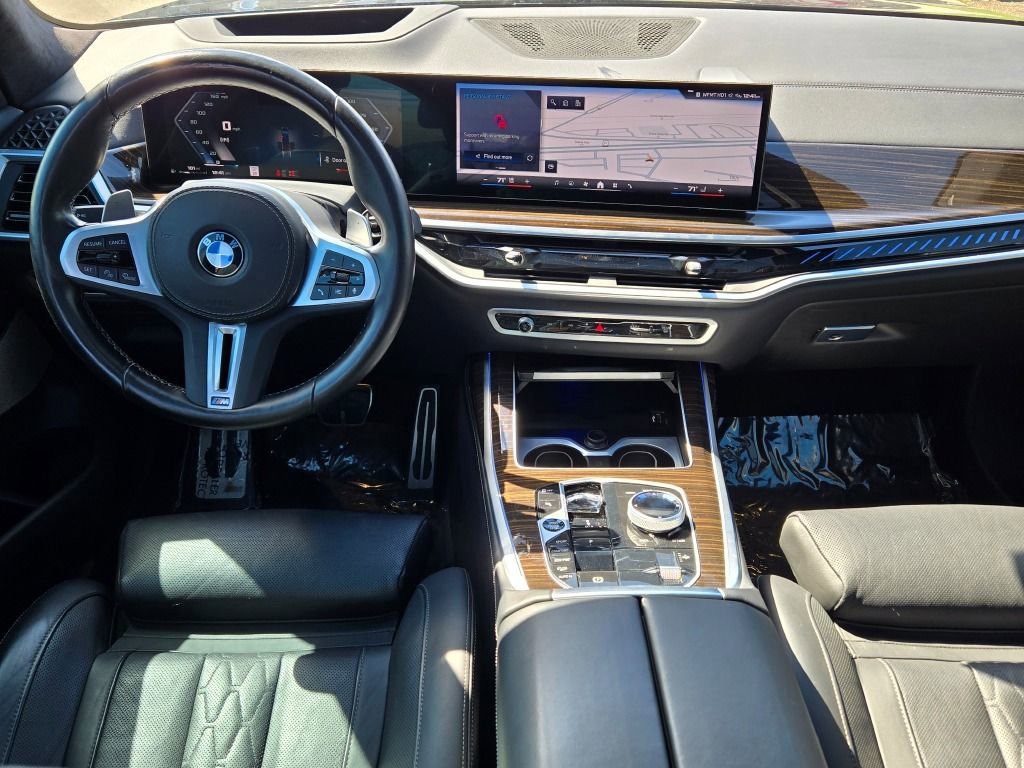 Used 2024 BMW X7 M60i w/ Executive Package AWD/4WD image 2