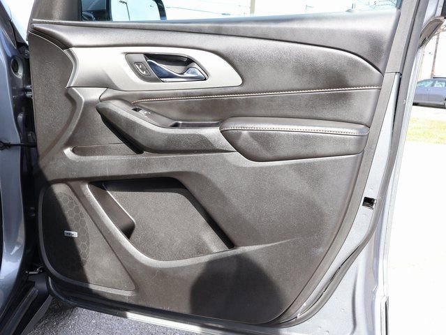 Used 2019 Chevrolet Traverse LT w/ LT Premium Package image 11
