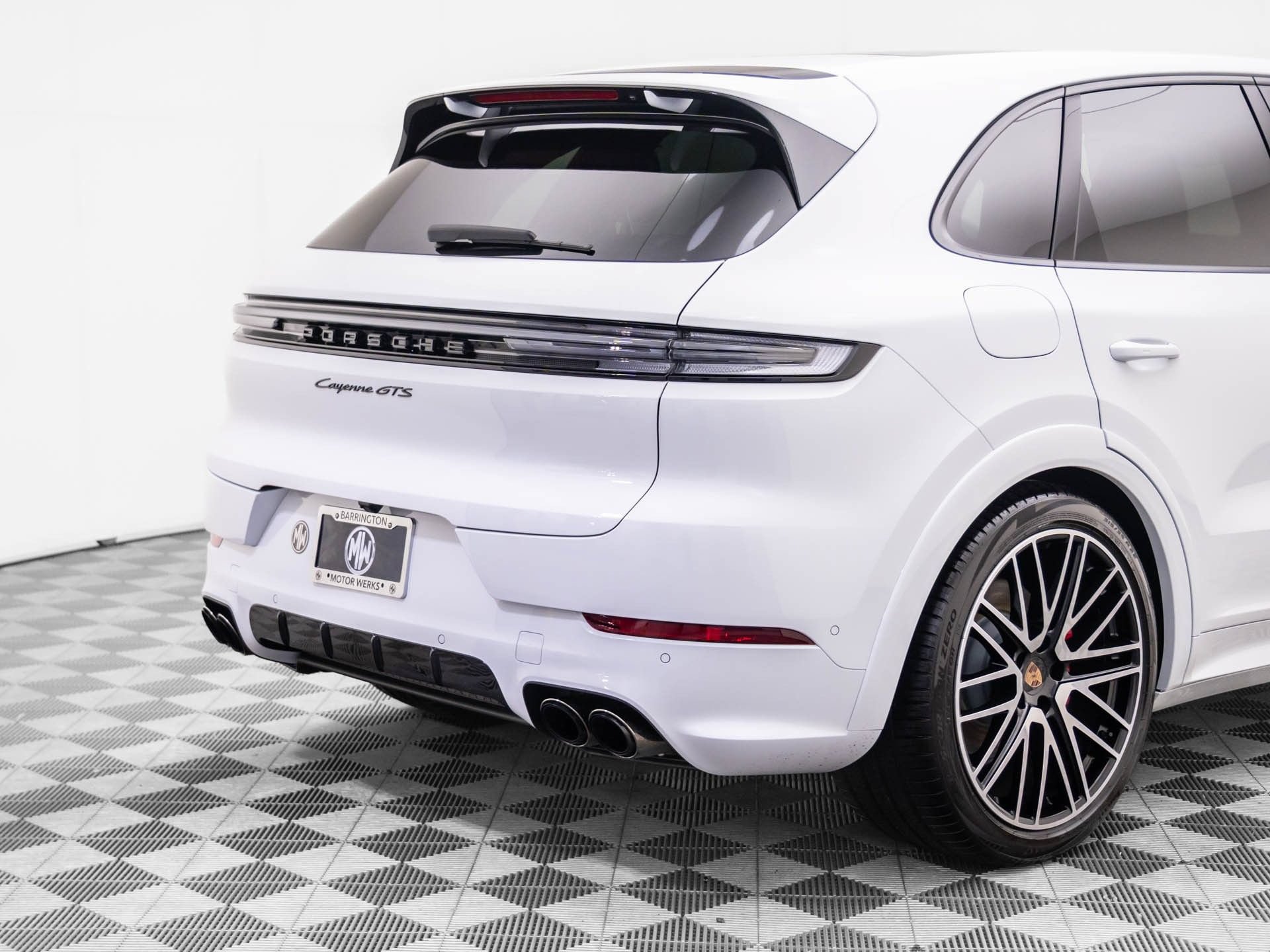 Used 2026 Porsche Cayenne GTS AWD/4WD image 35