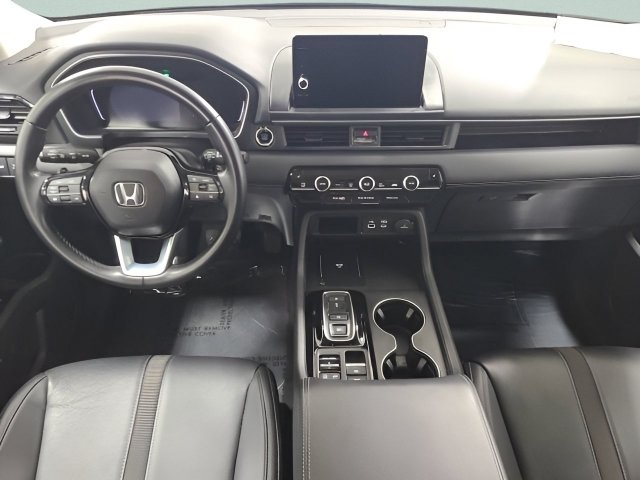 Used 2025 Honda Pilot EX-L image 22