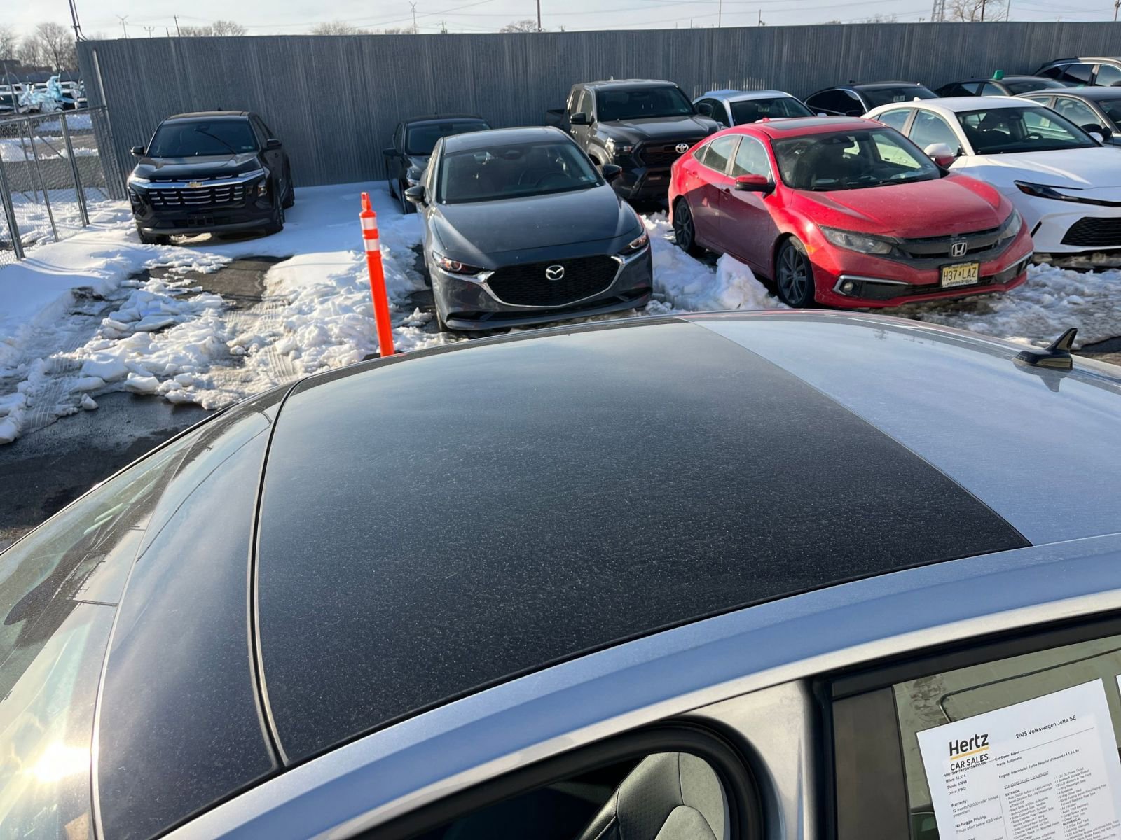 Used 2025 Volkswagen Jetta SE image 28