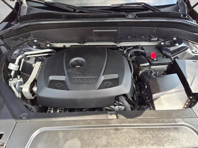 Used 2017 Volvo XC90 T6 Momentum w/ Vision Package AWD/4WD image 21