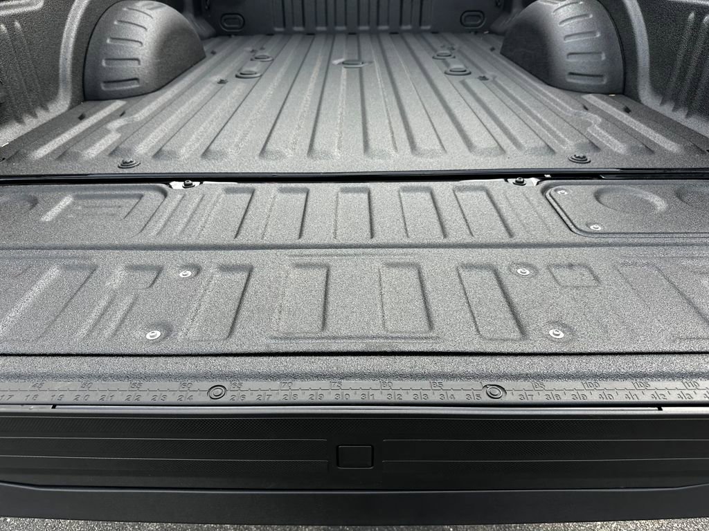 New 2026 Ford F250 Lariat w/ Black Appearance Package image 50