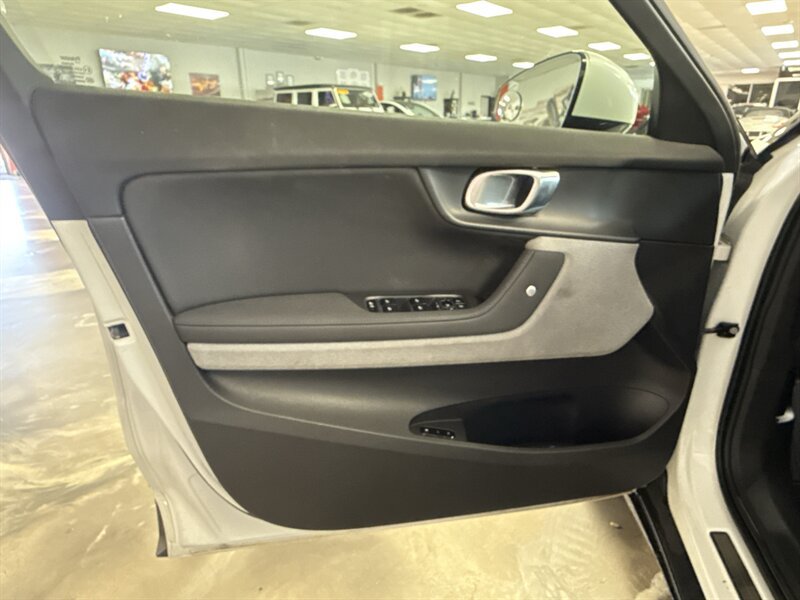 Used 2021 Polestar Polestar 2 AWD/4WD image 10