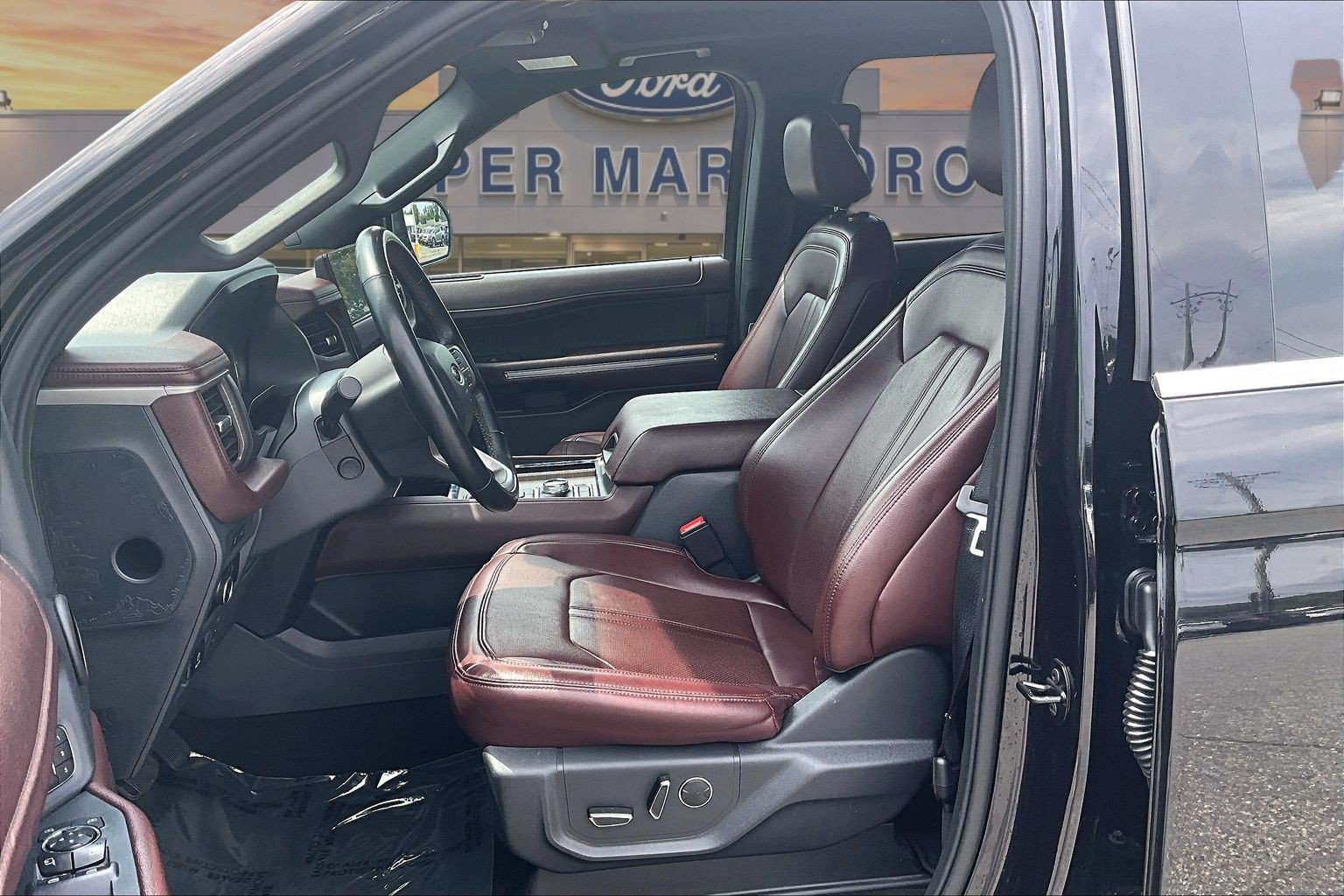 Certified 2024 Ford Expedition Limited AWD/4WD image 25