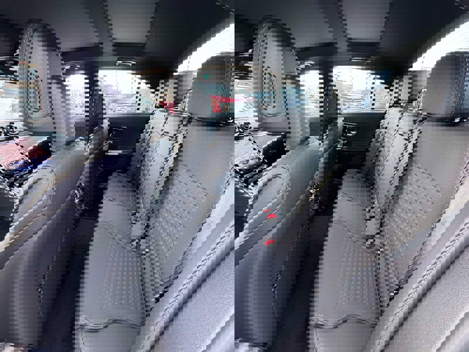 Used 2024 Mercedes-Benz C 300 4MATIC Sedan image 18