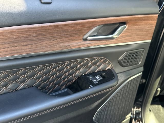 Used 2022 Jeep Grand Cherokee L Summit w/ Luxury Tech Group V image 27