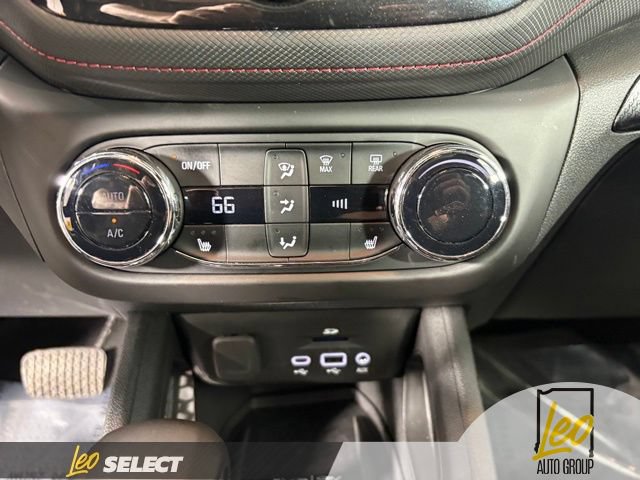 Used 2023 Chevrolet TrailBlazer RS w/ Sun and Liftgate Package AWD/4WD image 18