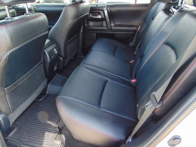 Used 2024 Toyota 4Runner TRD Off-Road Premium AWD/4WD image 21
