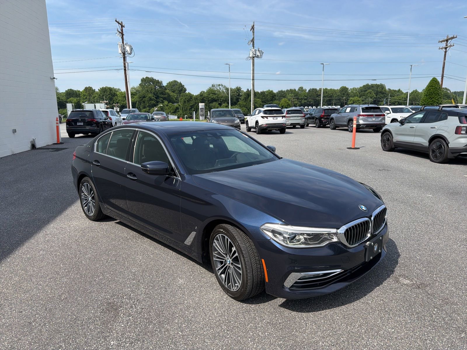 Used 2018 BMW 530e xDrive AWD/4WD image 3
