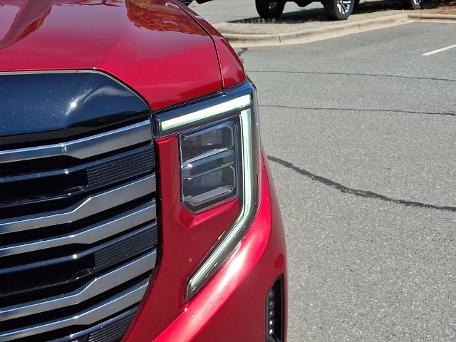 Used 2025 GMC Sierra 1500 AT4 w/ AT4 Premium Package AWD/4WD image 9