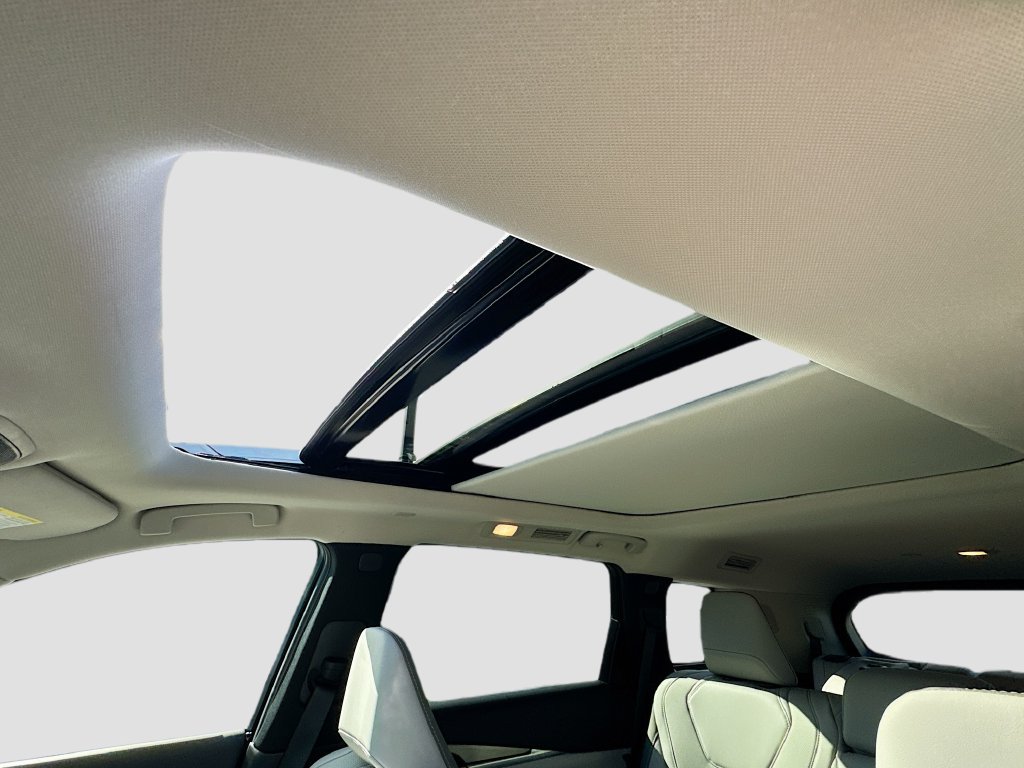 Used 2027 INFINITI QX60 Luxe w/ Cargo Package FWD image 24