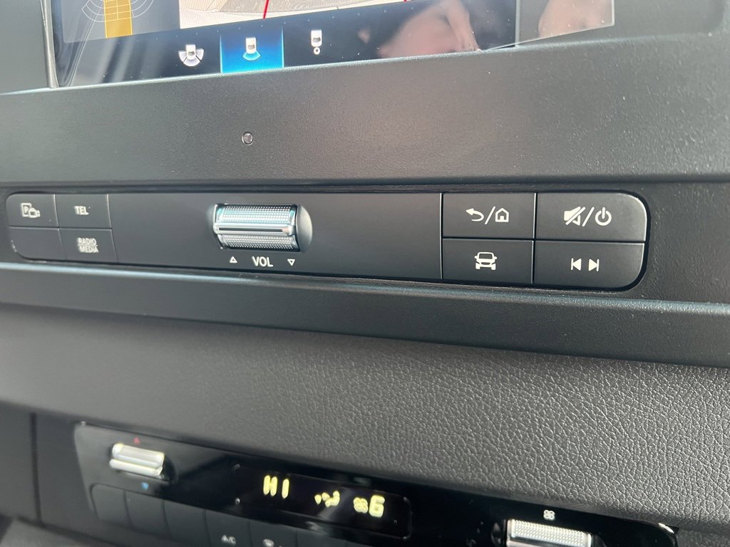 Used 2024 Mercedes-Benz Sprinter 4500 image 33