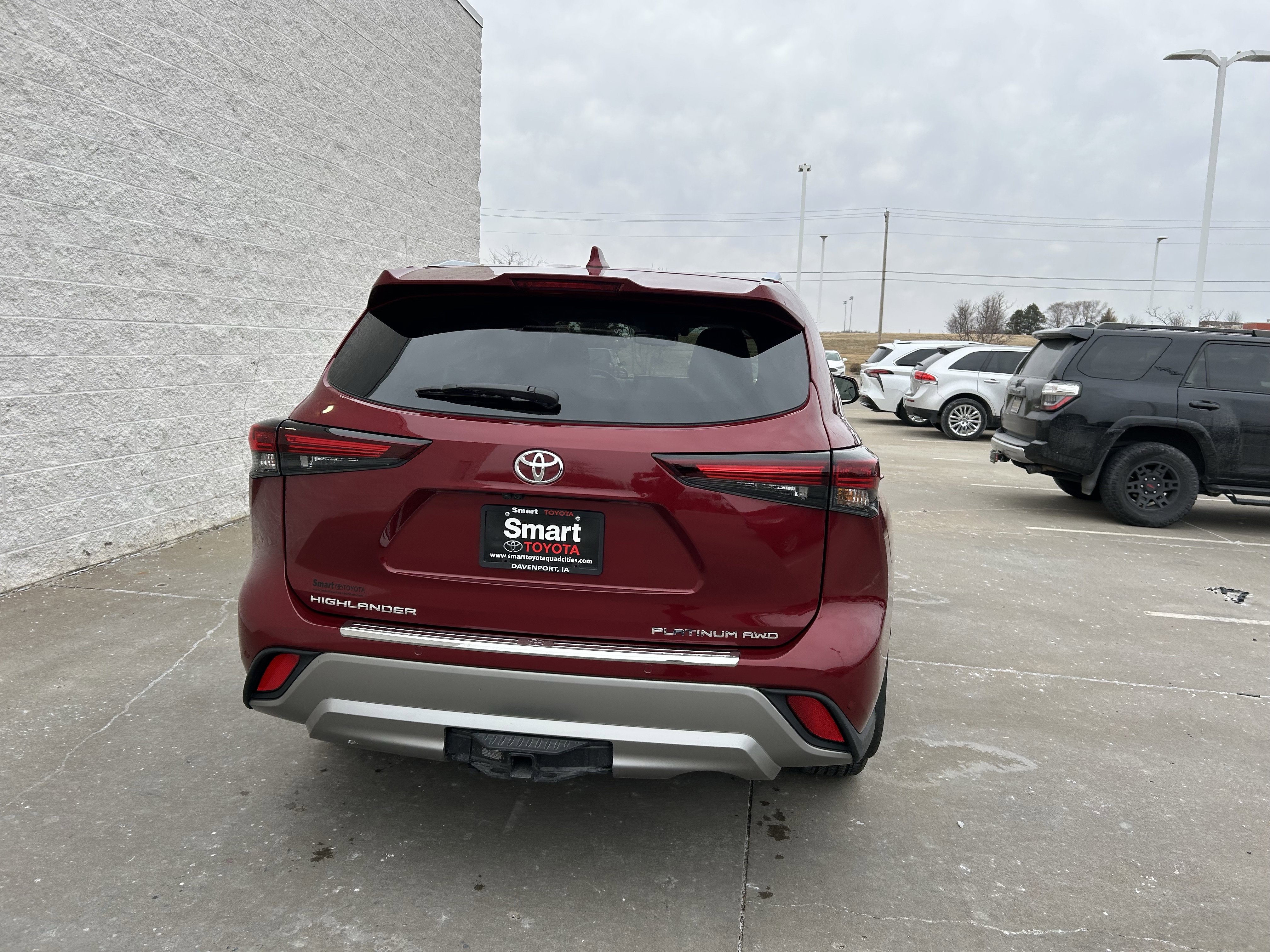 Certified 2025 Toyota Highlander Platinum image 4