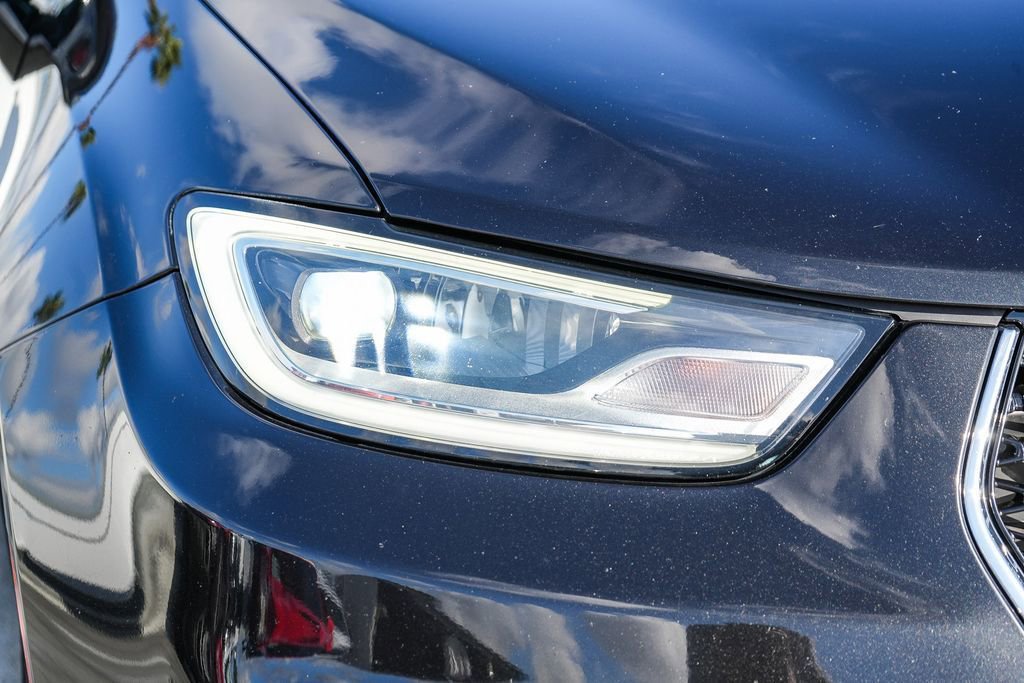 Certified 2024 Chrysler Pacifica Select image 5