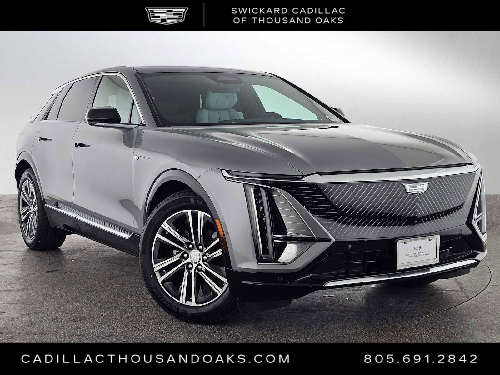 Used 2026 Cadillac Lyriq Luxury w/ LPO, Floor Liner Package RWD image 1