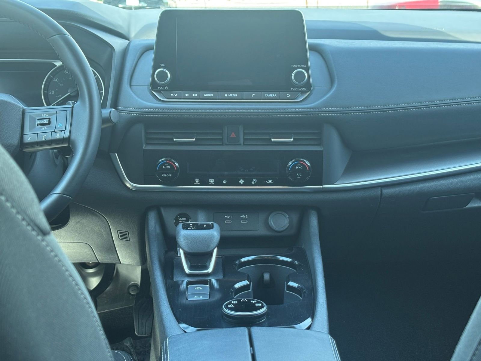 Used 2025 Nissan Rogue SV AWD/4WD image 23
