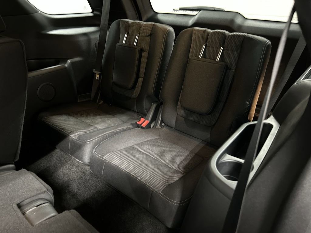 Used 2017 Ford Explorer XLT w/ Equipment Group 201A image 20