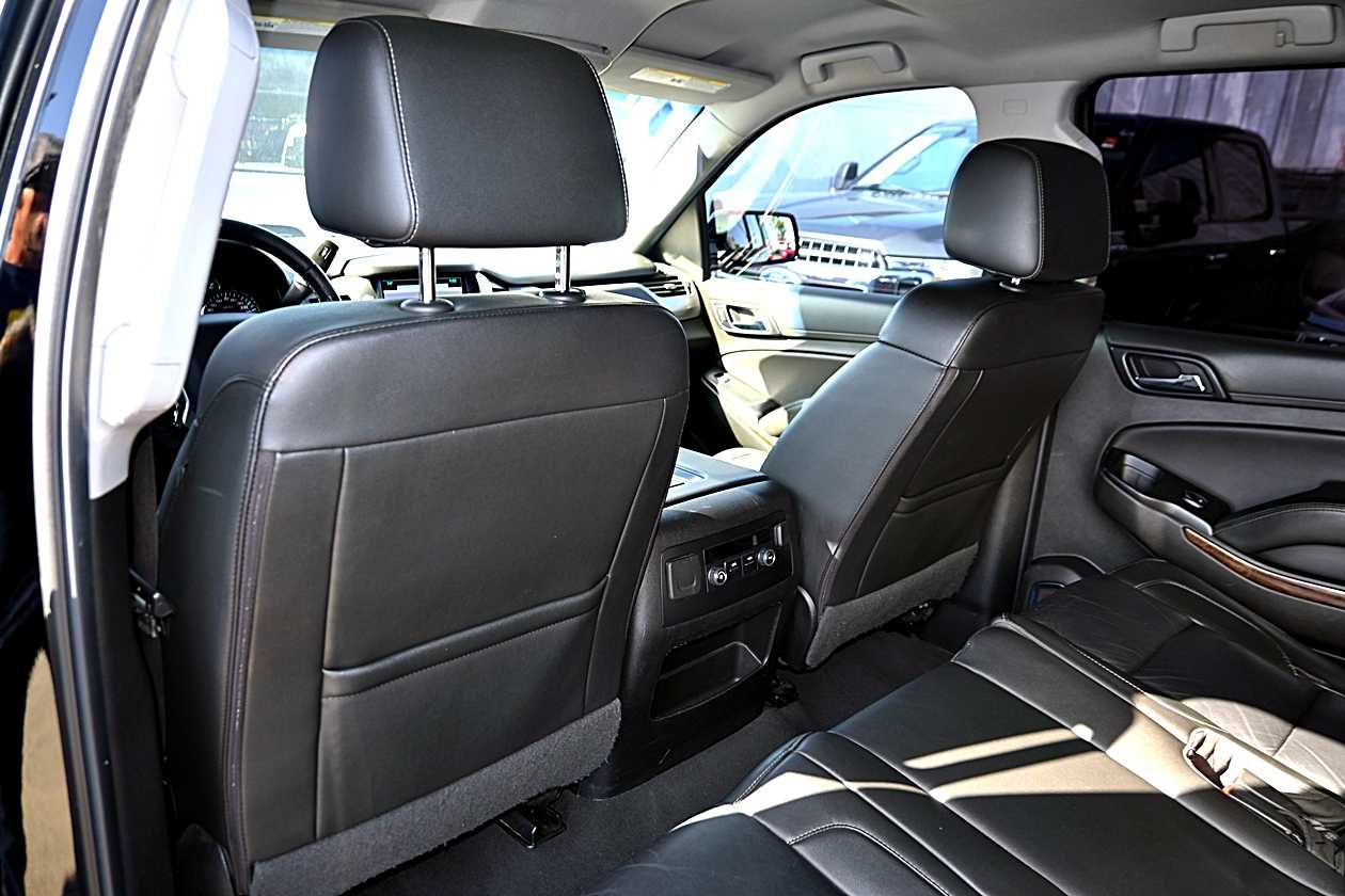 Used 2019 Chevrolet Suburban LT image 14