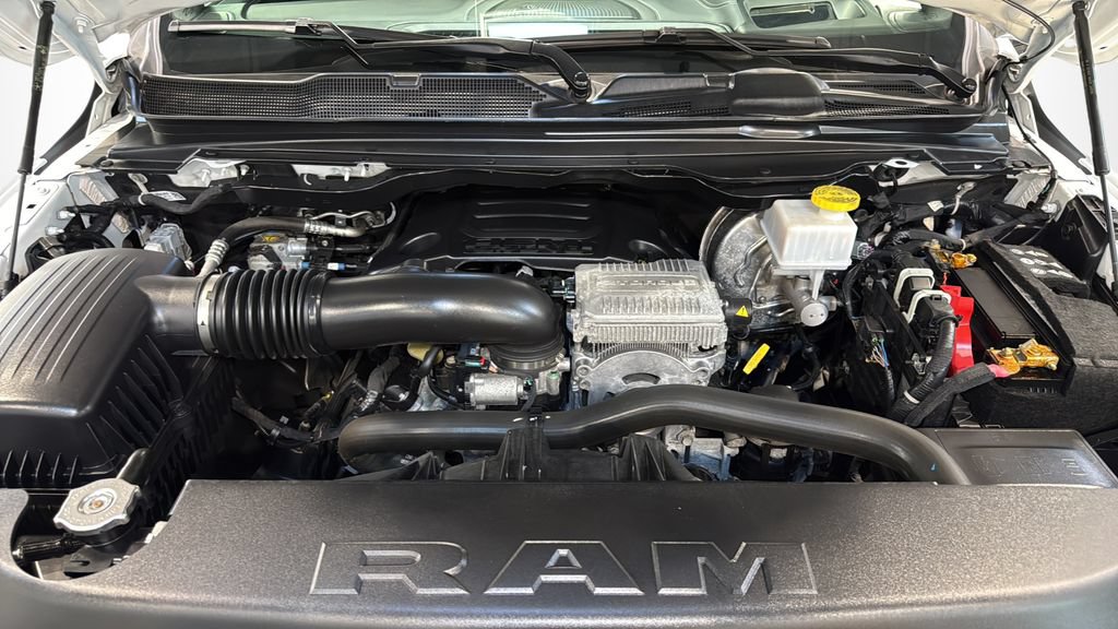 Used 2024 RAM 1500 Limited AWD/4WD image 39