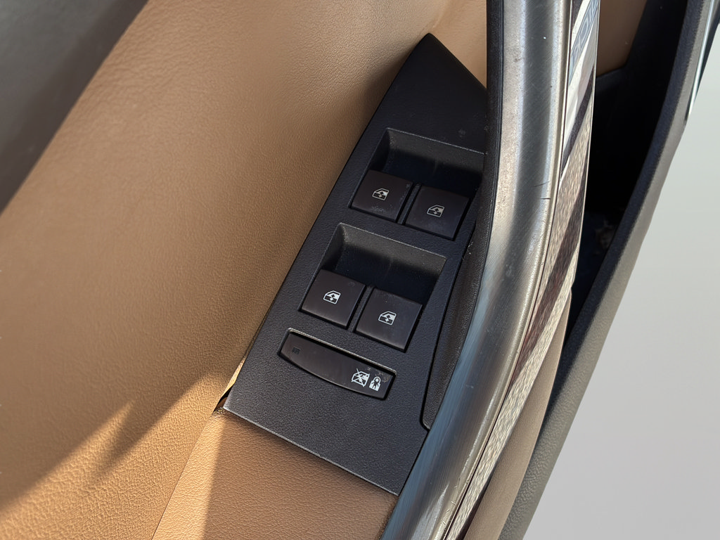 Used 2014 Buick Verano Leather FWD image 11