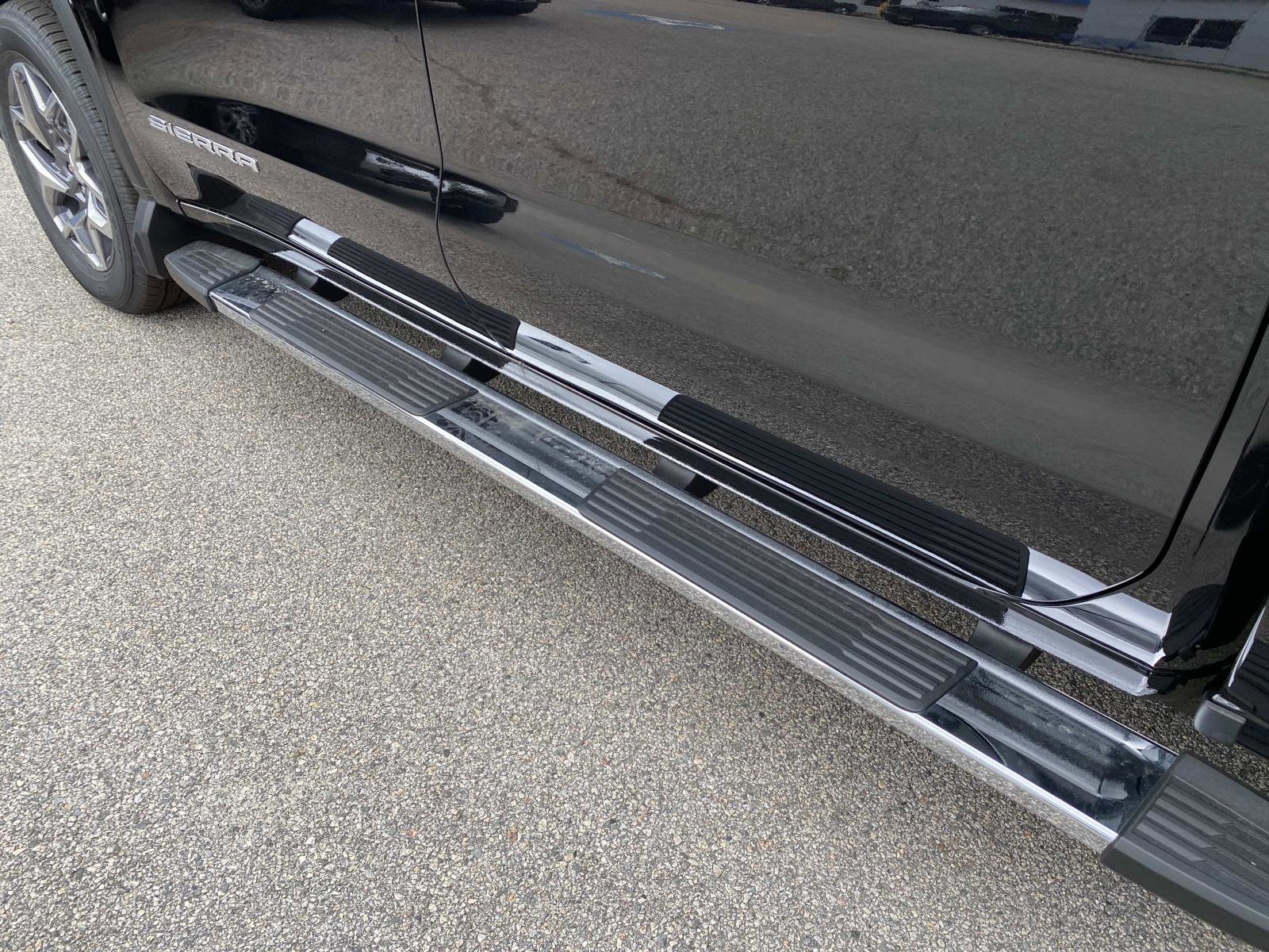 New 2026 GMC Sierra 1500 SLT w/ SLT Premium Package image 8