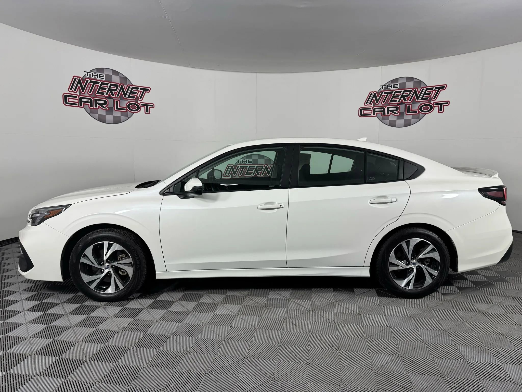 Used 2025 Subaru Legacy Premium AWD/4WD image 4