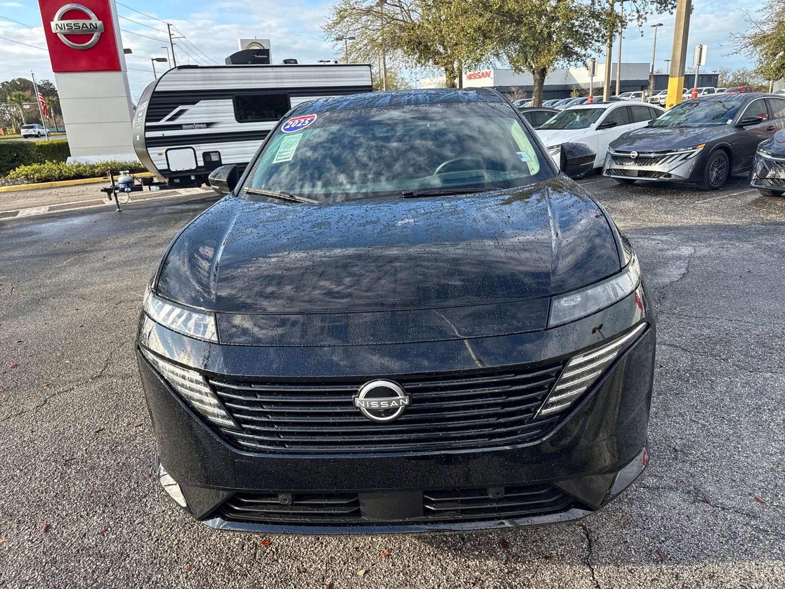 Certified 2025 Nissan Murano Platinum w/ Cargo Package image 3