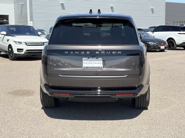 New 2026 Land Rover Range Rover Long Wheelbase SE AWD/4WD image 19