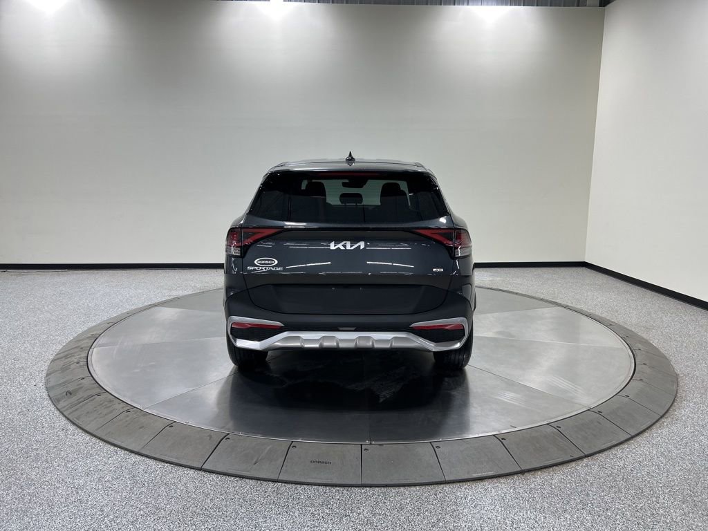 Used 2024 Kia Sportage LX image 9