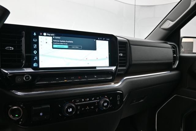 Used 2025 Chevrolet Silverado 1500 LT AWD/4WD image 23