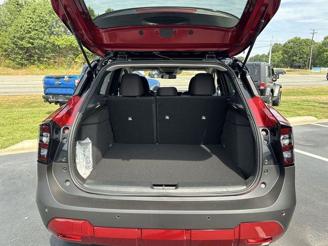 New 2025 Nissan Kicks SV w/ SV Premium Package AWD/4WD image 29