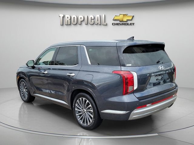 Used 2024 Hyundai Palisade Calligraphy image 2