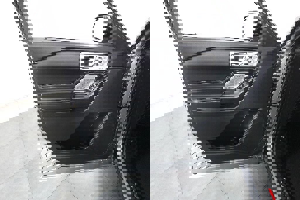 Used 2020 Ford Explorer ST w/ ST Street Pack image 8