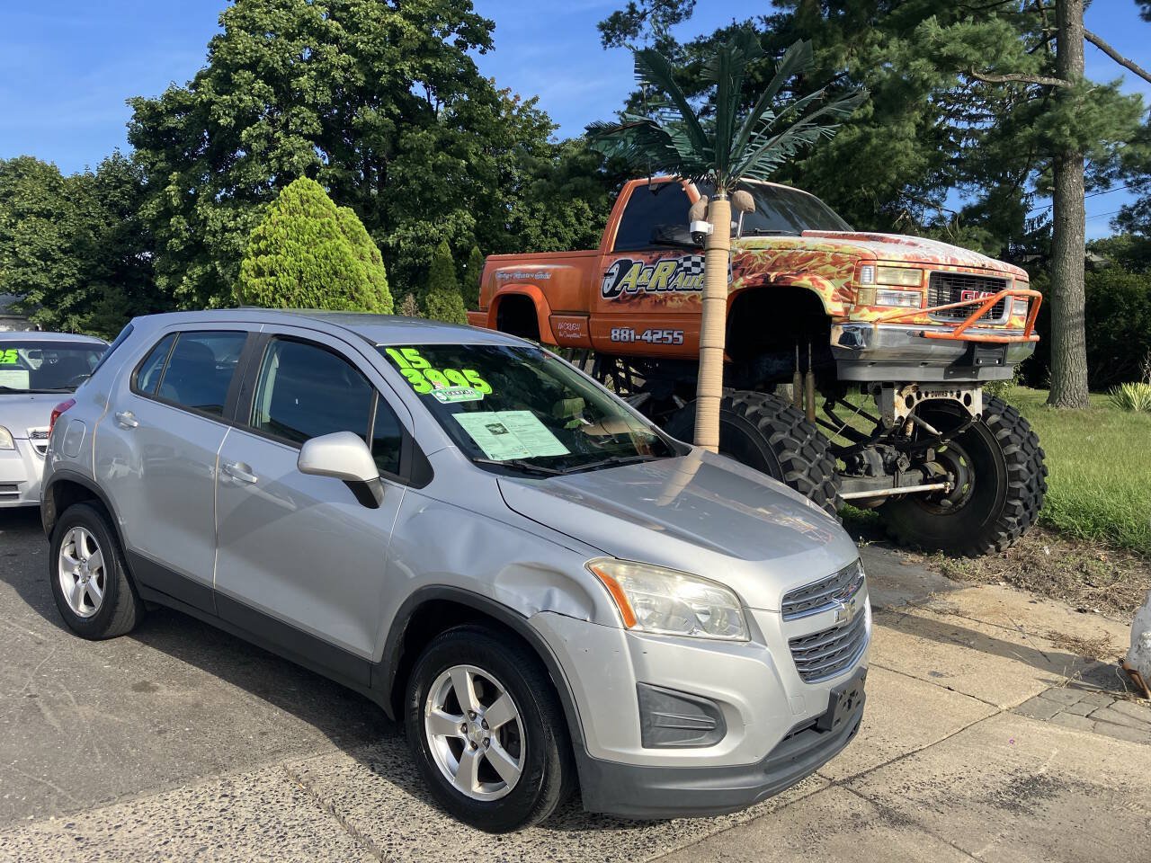 Used 2015 Chevrolet Trax LS w/ LPO, Cargo Package AWD/4WD image 38
