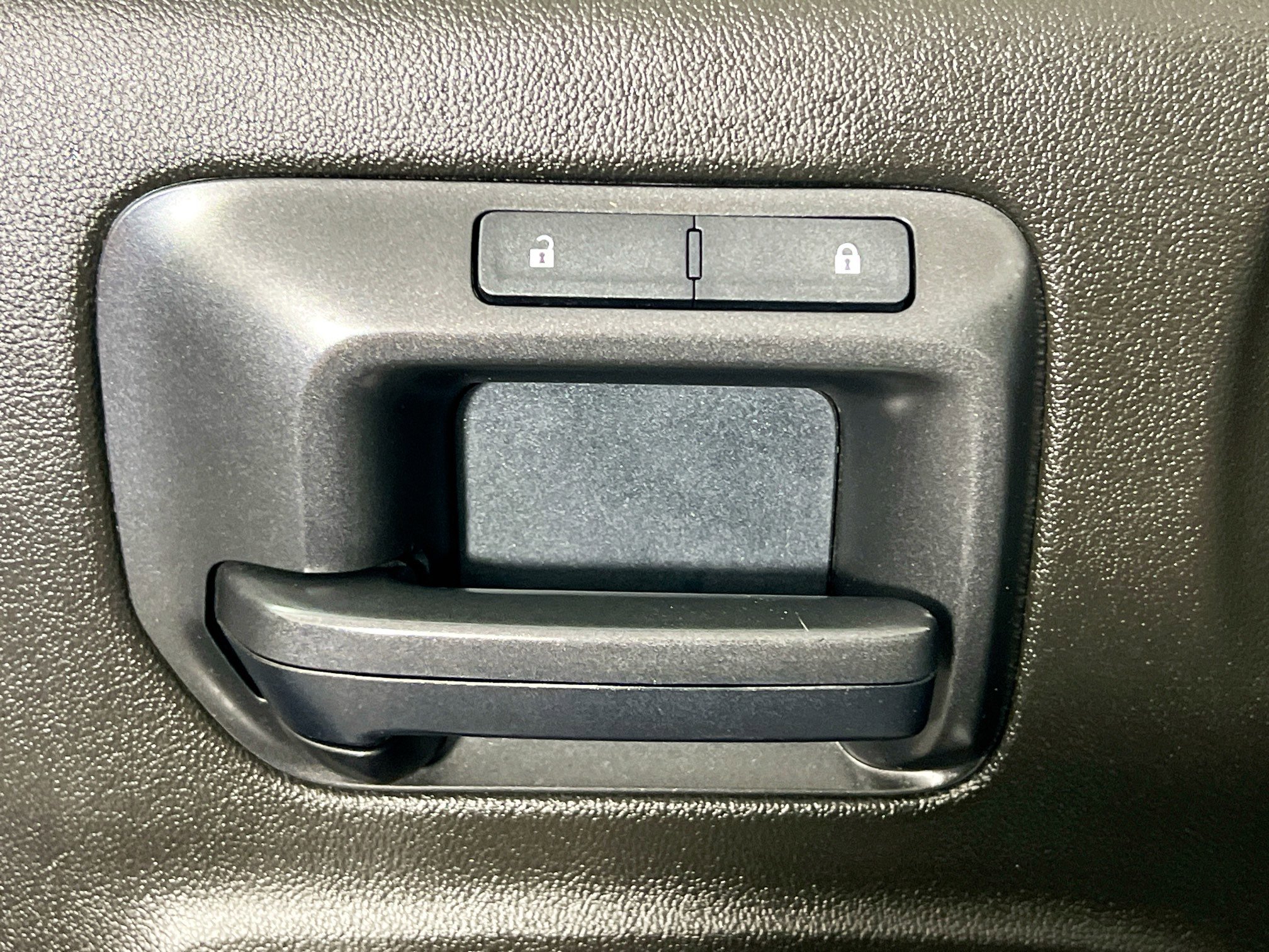 Used 2018 Chevrolet Silverado 2500 W/T image 16