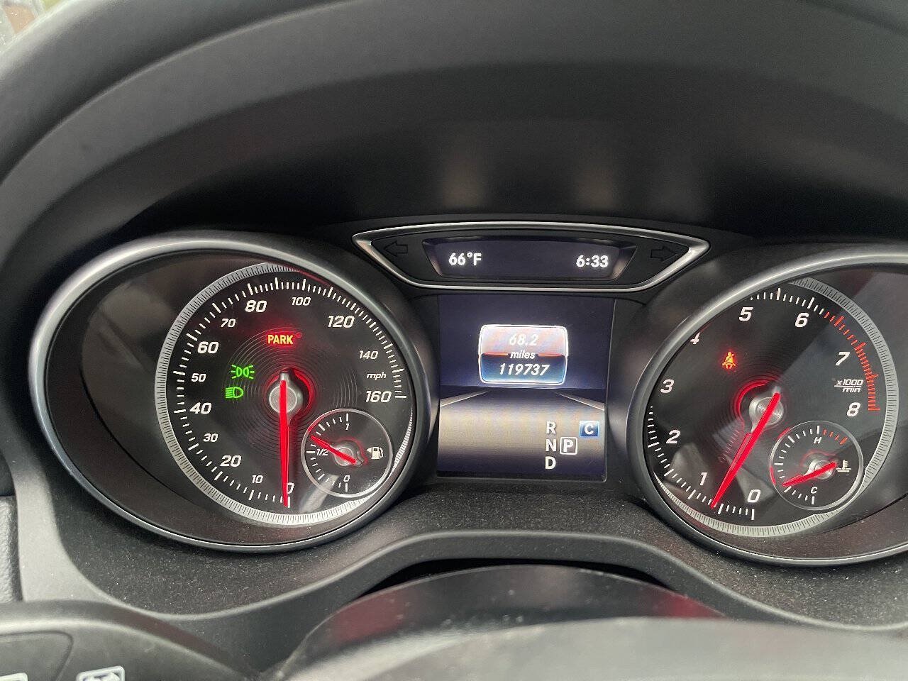 Used 2018 Mercedes-Benz GLA 250 4MATIC image 14