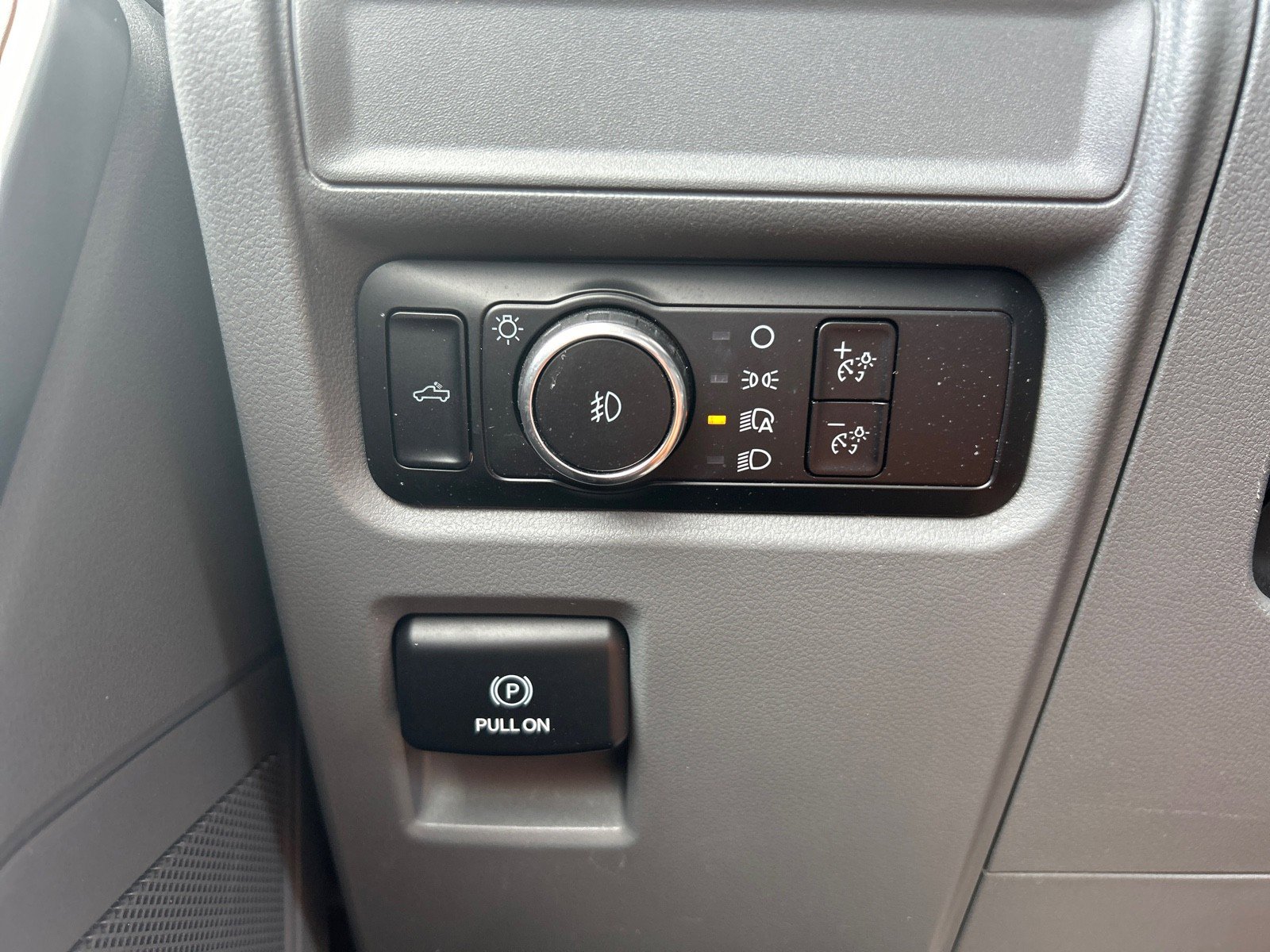 Used 2023 Ford F150 XLT AWD/4WD image 15