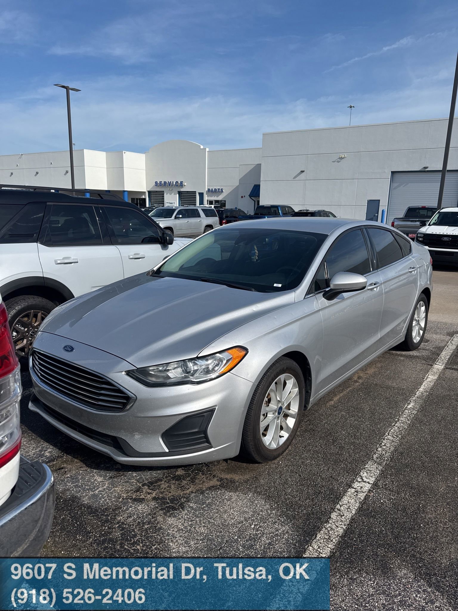 Used 2019 Ford Fusion SE image 1