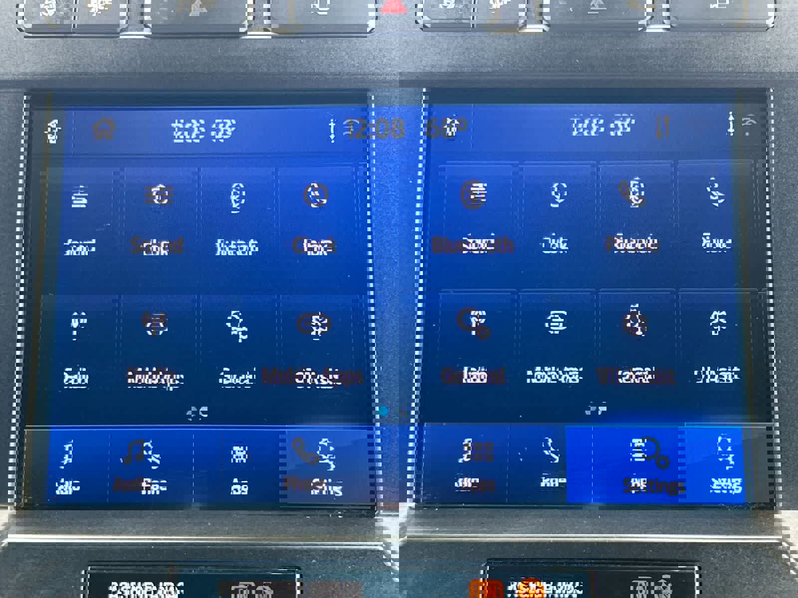 Used 2022 Ford F350 XLT w/ XLT Premium Package AWD/4WD image 27