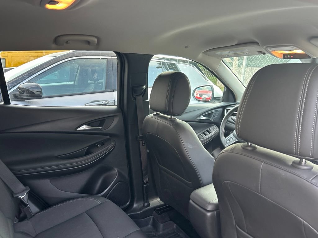 Used 2025 Buick Encore GX Preferred FWD image 10