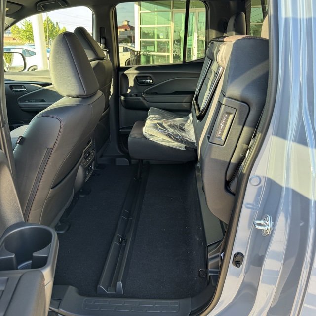 New 2026 Honda Ridgeline Black Edition image 12