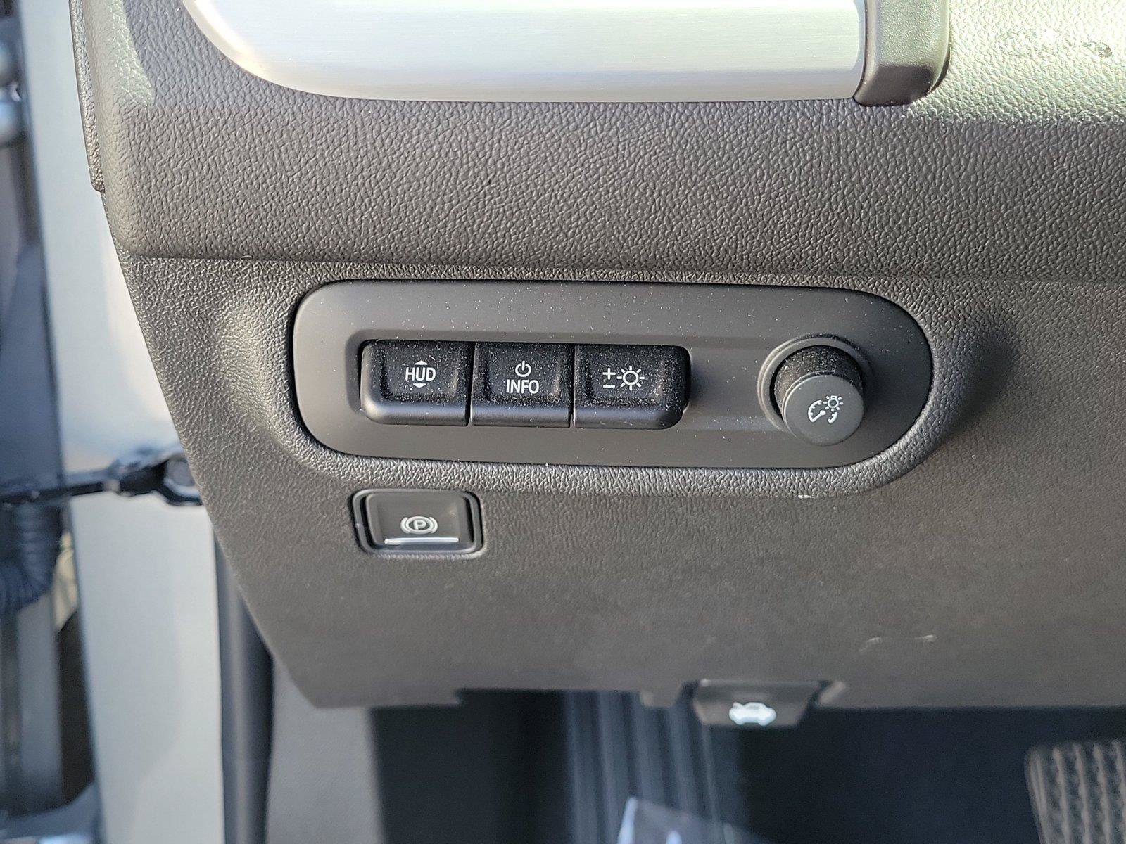 Used 2024 GMC Terrain SLT w/ Infotainment Package II AWD/4WD image 21