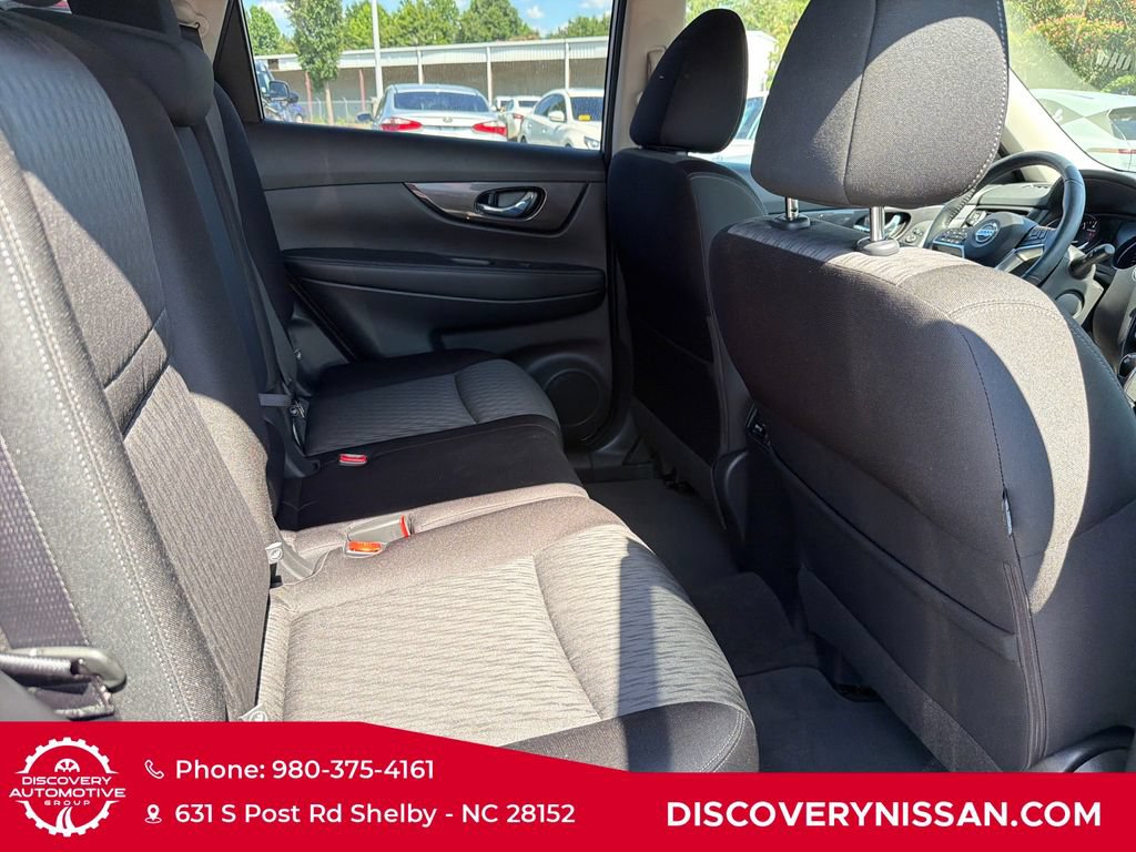 Certified 2019 Nissan Rogue SV w/ Premium Package FWD image 37