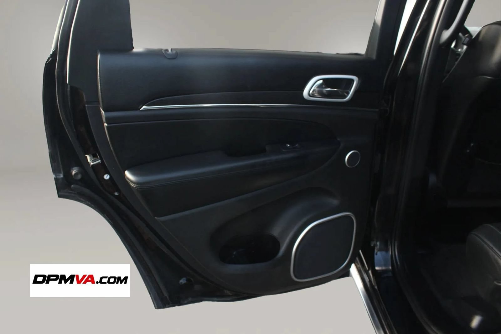 Used 2018 Jeep Grand Cherokee Summit w/ Platinum Series Group AWD/4WD image 19