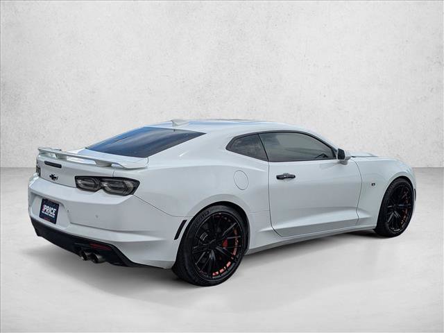 Used 2019 Chevrolet Camaro SS RWD image 5