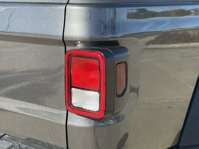 Used 2024 Jeep Gladiator Sport image 28